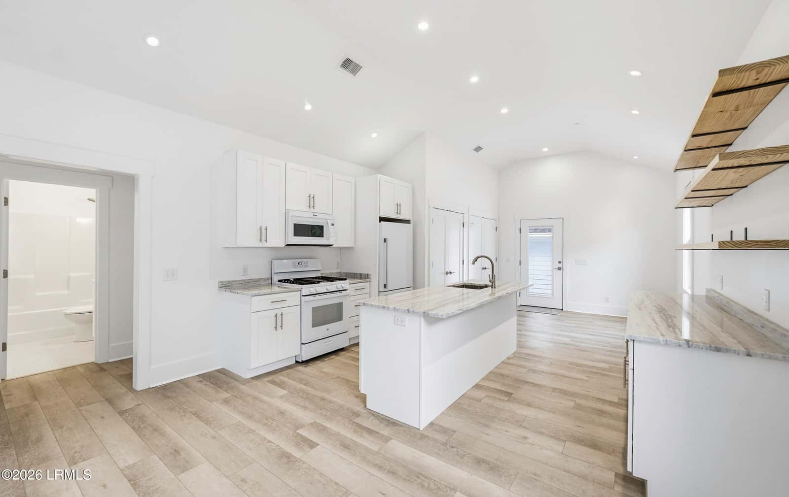2015 Lafayette Street, Beaufort, SC 29902 — photo 14 of 30
