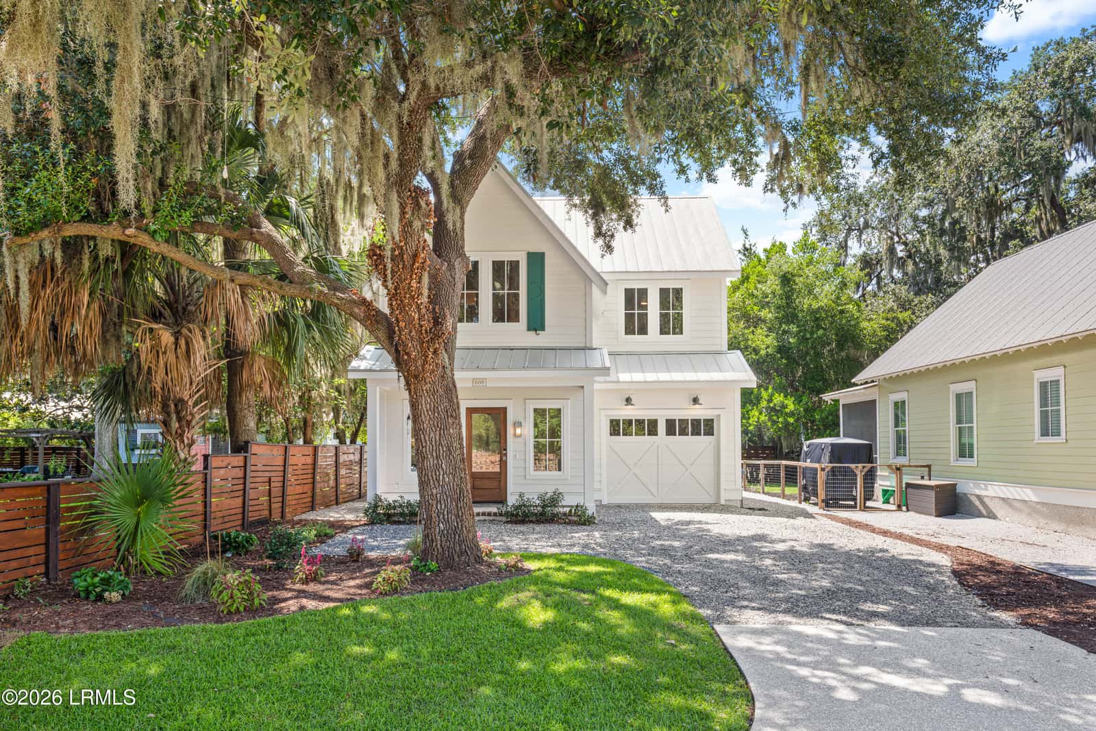 608 Pilot Street, Beaufort, SC 29902 — photo 3 of 53