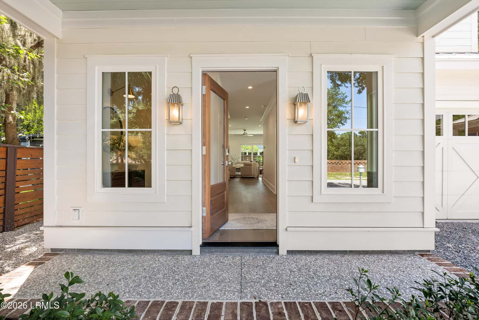 608 Pilot Street, Beaufort, SC 29902 — photo 4 of 53