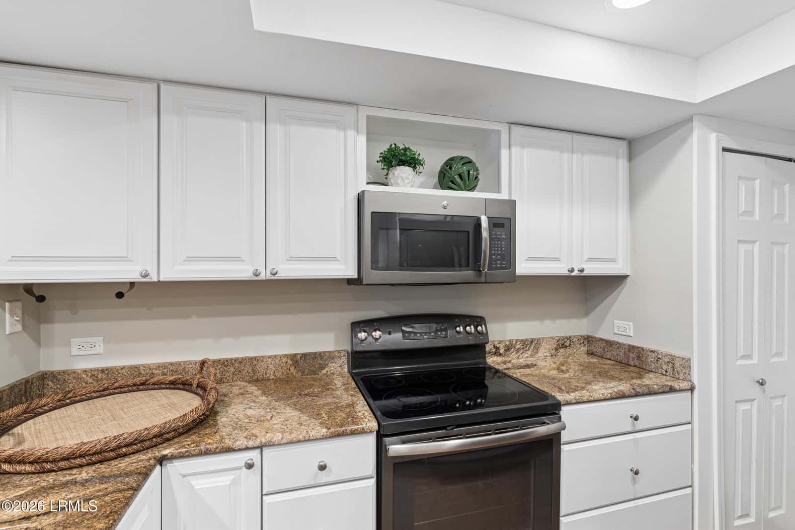 13 Harbourside Lane 7155, Hilton Head Island, SC 29928 — photo 7 of 36