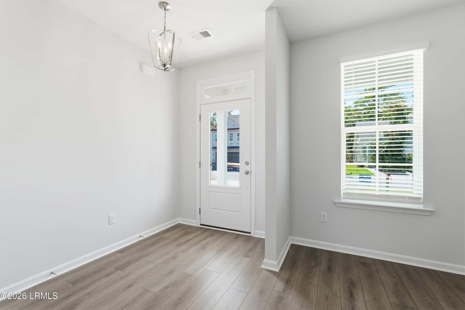 131 Thistle Lane, Beaufort, SC 29907 — photo 7 of 32