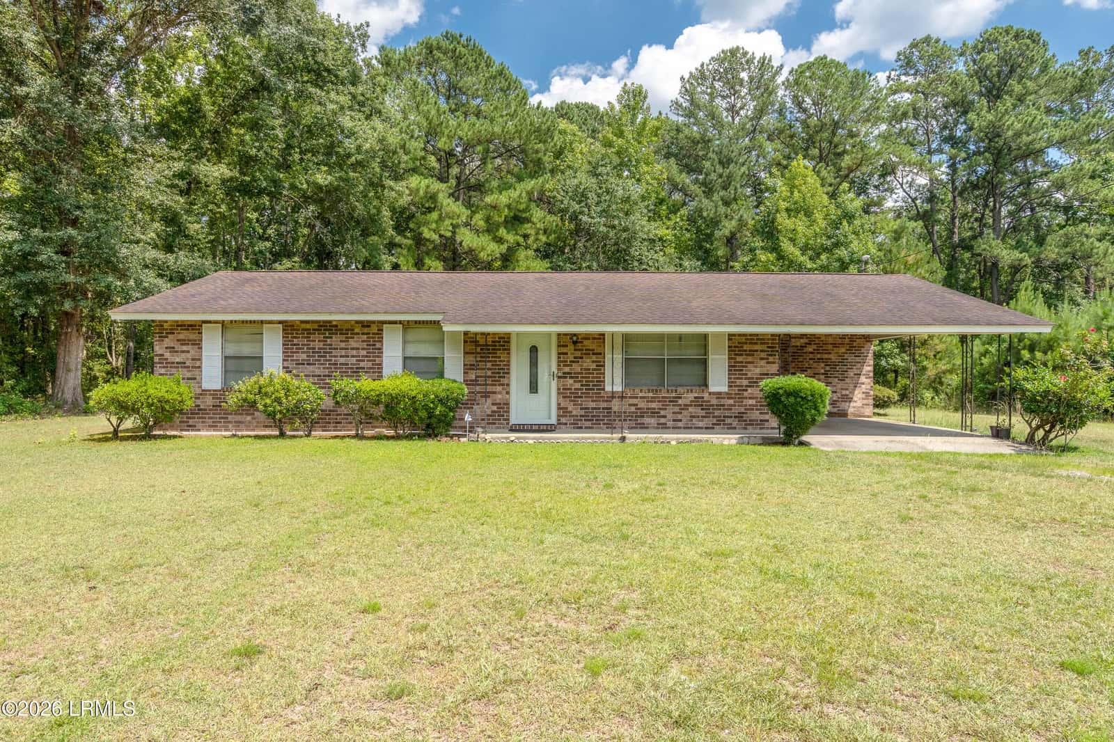 9258 S Jacob Smart Boulevard, Ridgeland, SC 29936 — photo 2 of 24