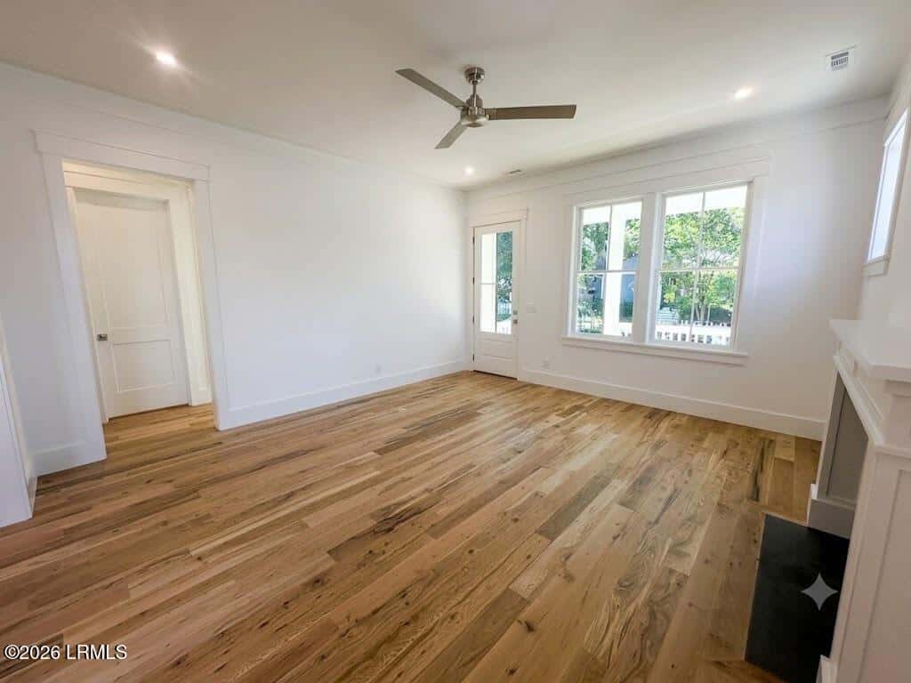 420 Waight Street, Beaufort, SC 29902 — photo 7 of 29