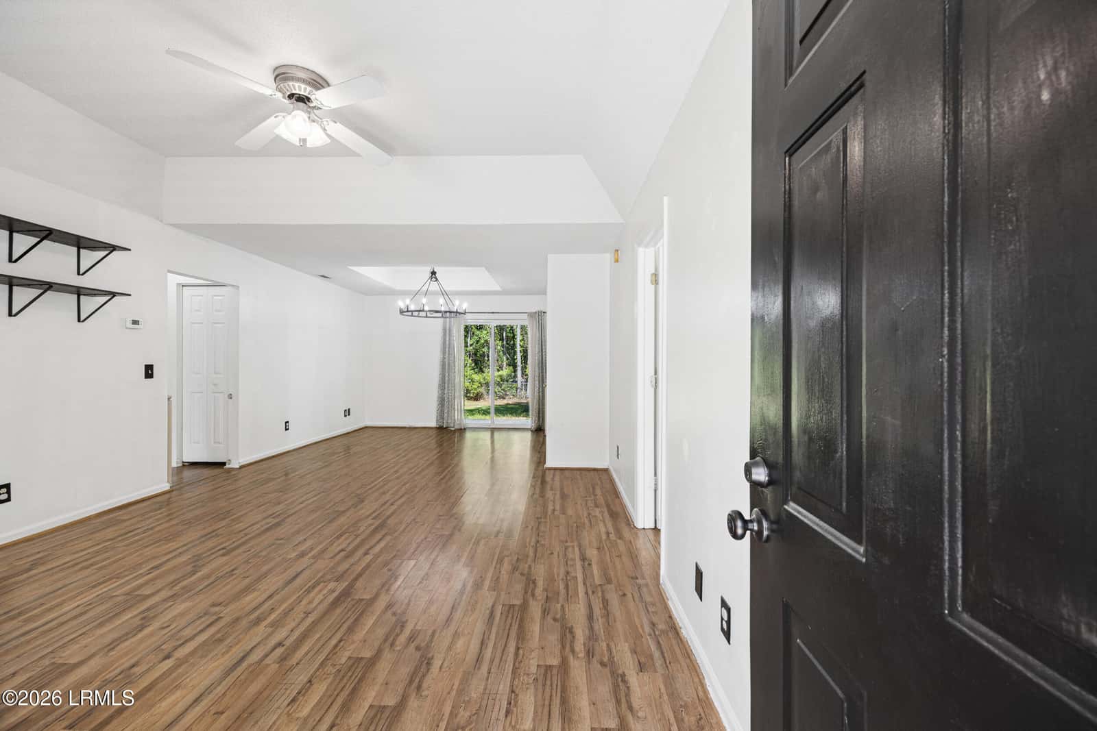 16 Robin Way, Beaufort, SC 29907 — photo 8 of 31