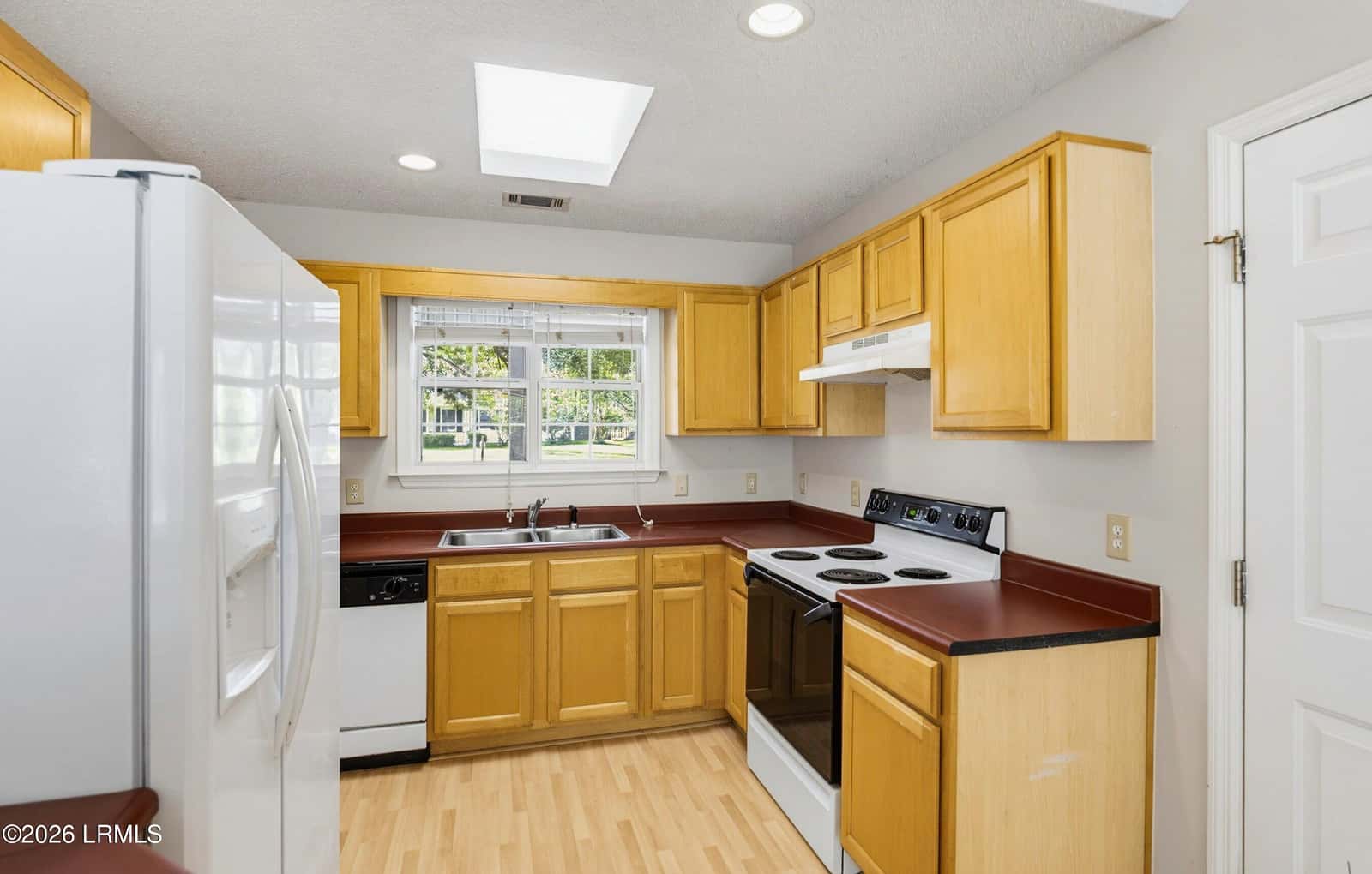 27 Telfair Drive, Beaufort, SC 29907 — photo 14 of 35