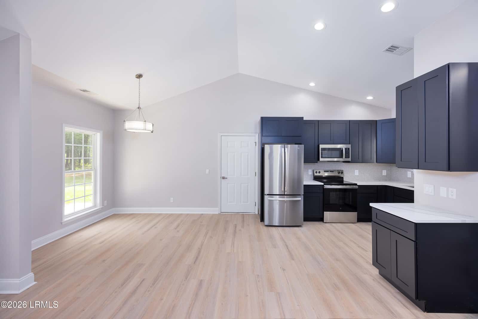 19 Woods Court, Ridgeland, SC 29936 — photo 7 of 24
