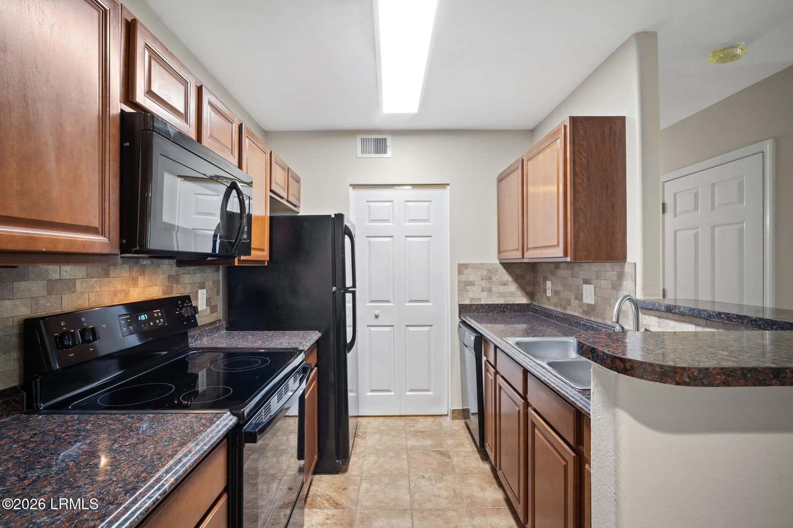 897 Fording Island Road 310, Bluffton, SC 29910 — photo 11 of 35