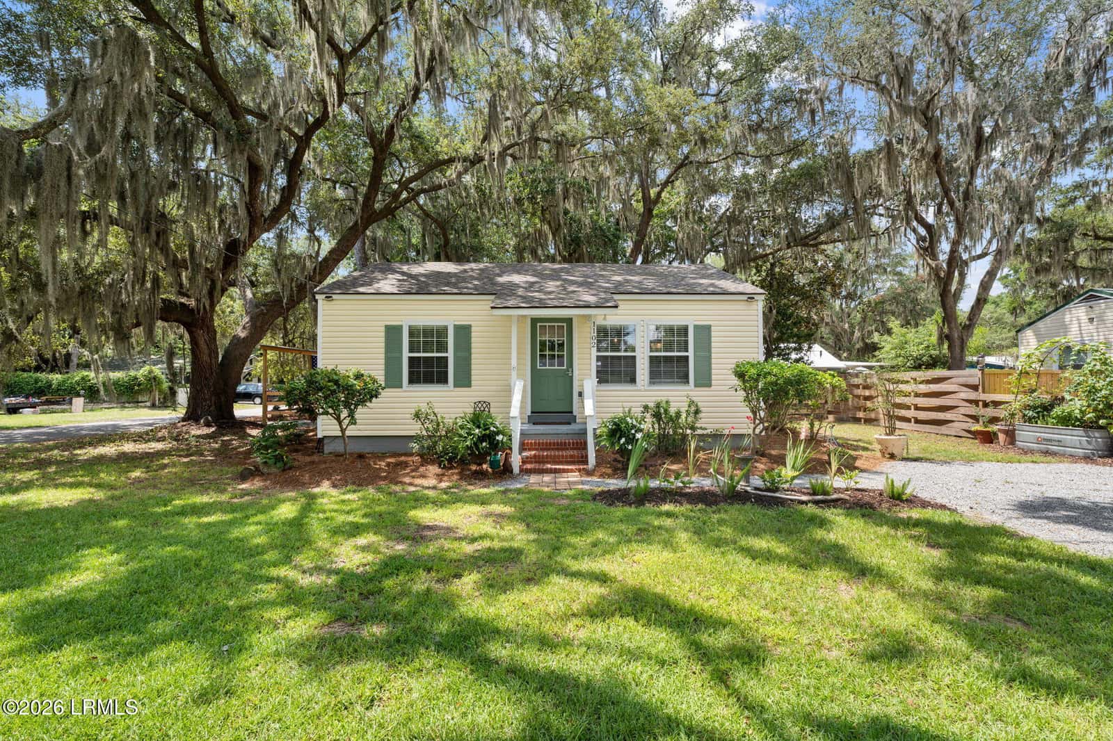 1102 Lafayette Street, Beaufort, SC 29902 — photo 1 of 45