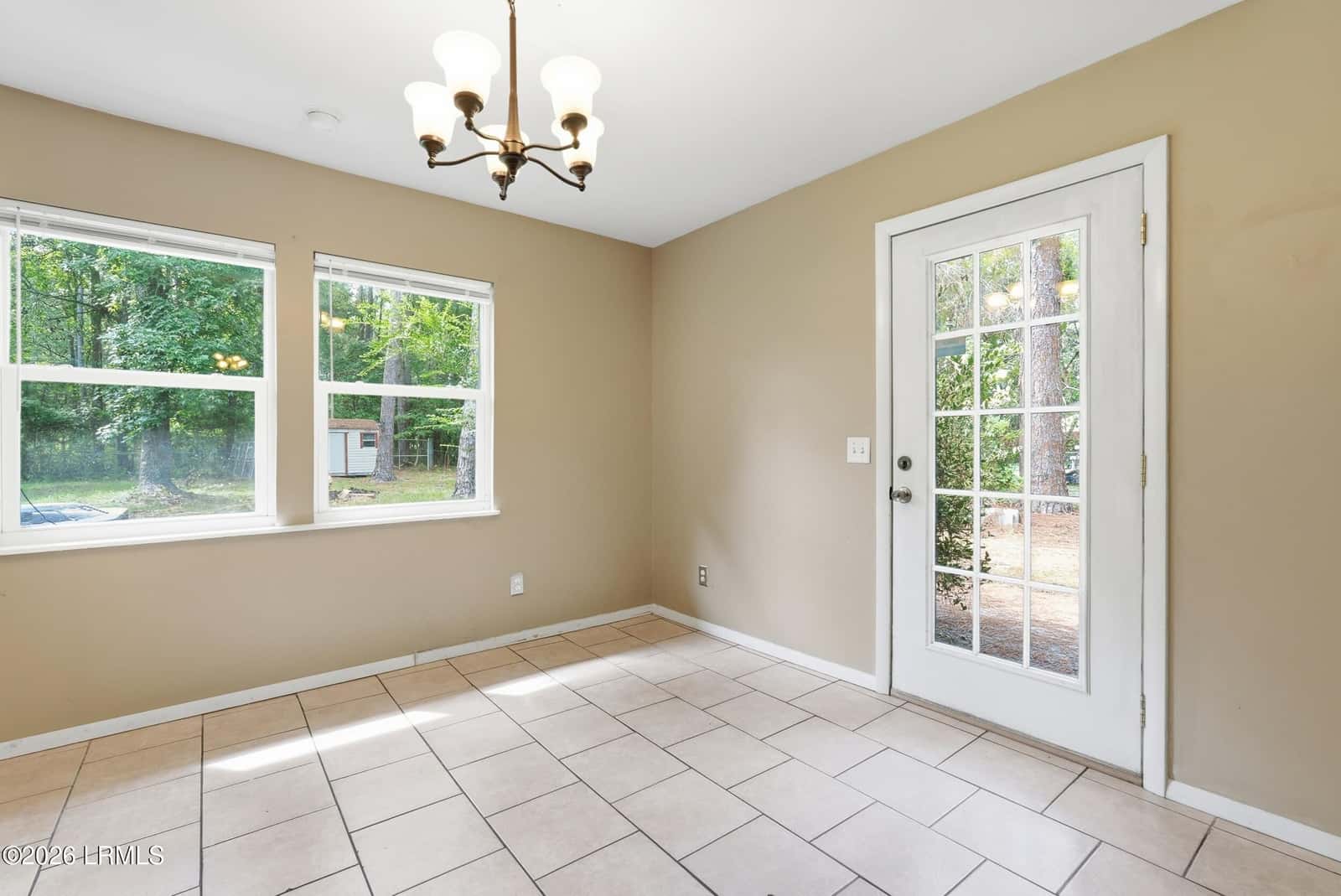 195 Bay Pines Road, Beaufort, SC 29906 — photo 8 of 27