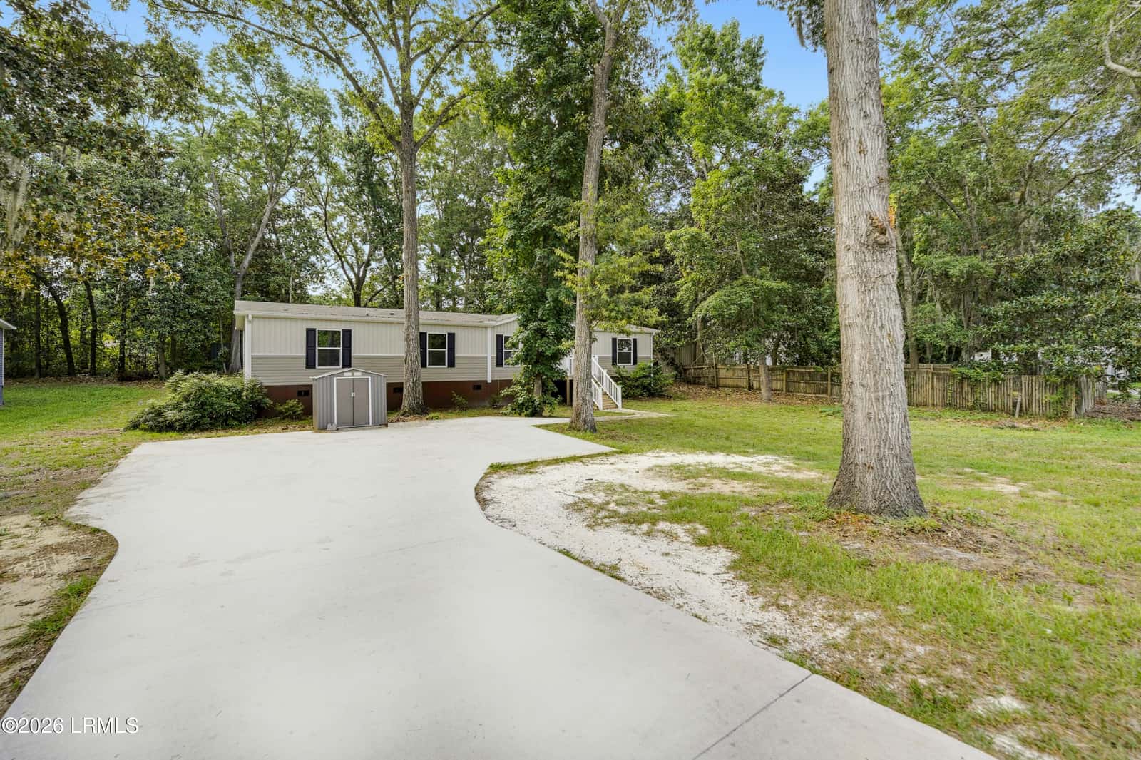 96 Sams Point Road, Beaufort, SC 29907 — photo 3 of 30