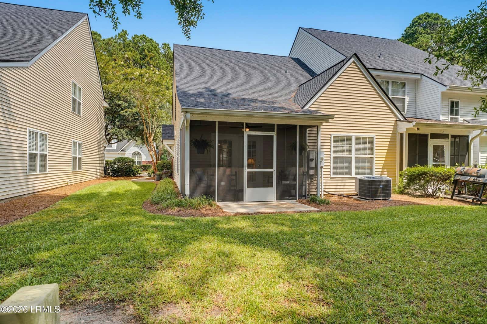 331 East Avenue, Bluffton, SC 29910 — photo 6 of 49