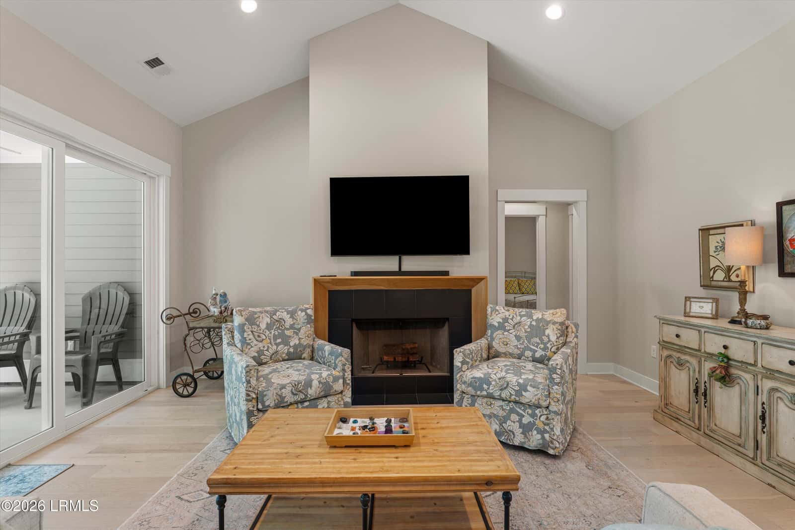 24 Alumni Road, Beaufort, SC 29907 — photo 16 of 45