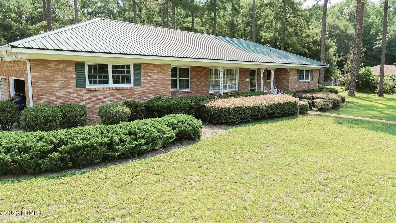 1508 Locust Street W, Hampton, SC 29924 — photo 1 of 81