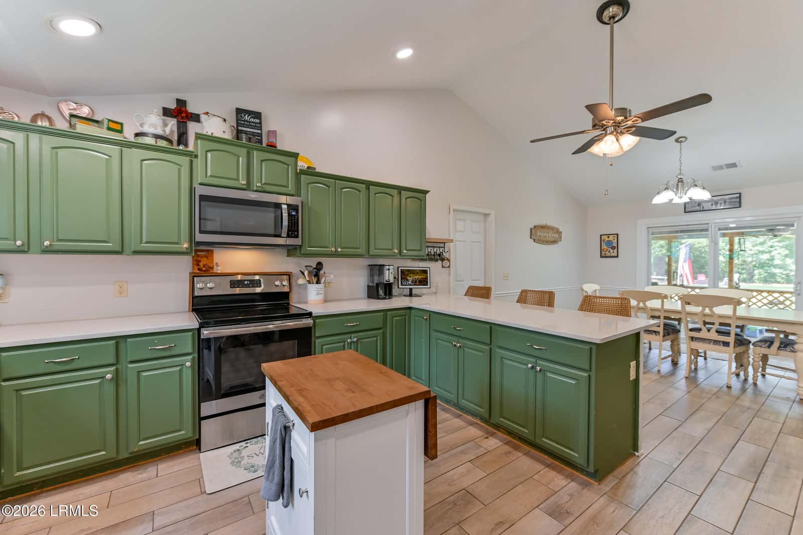 495 Sams Point Road, Beaufort, SC 29907 — photo 14 of 40