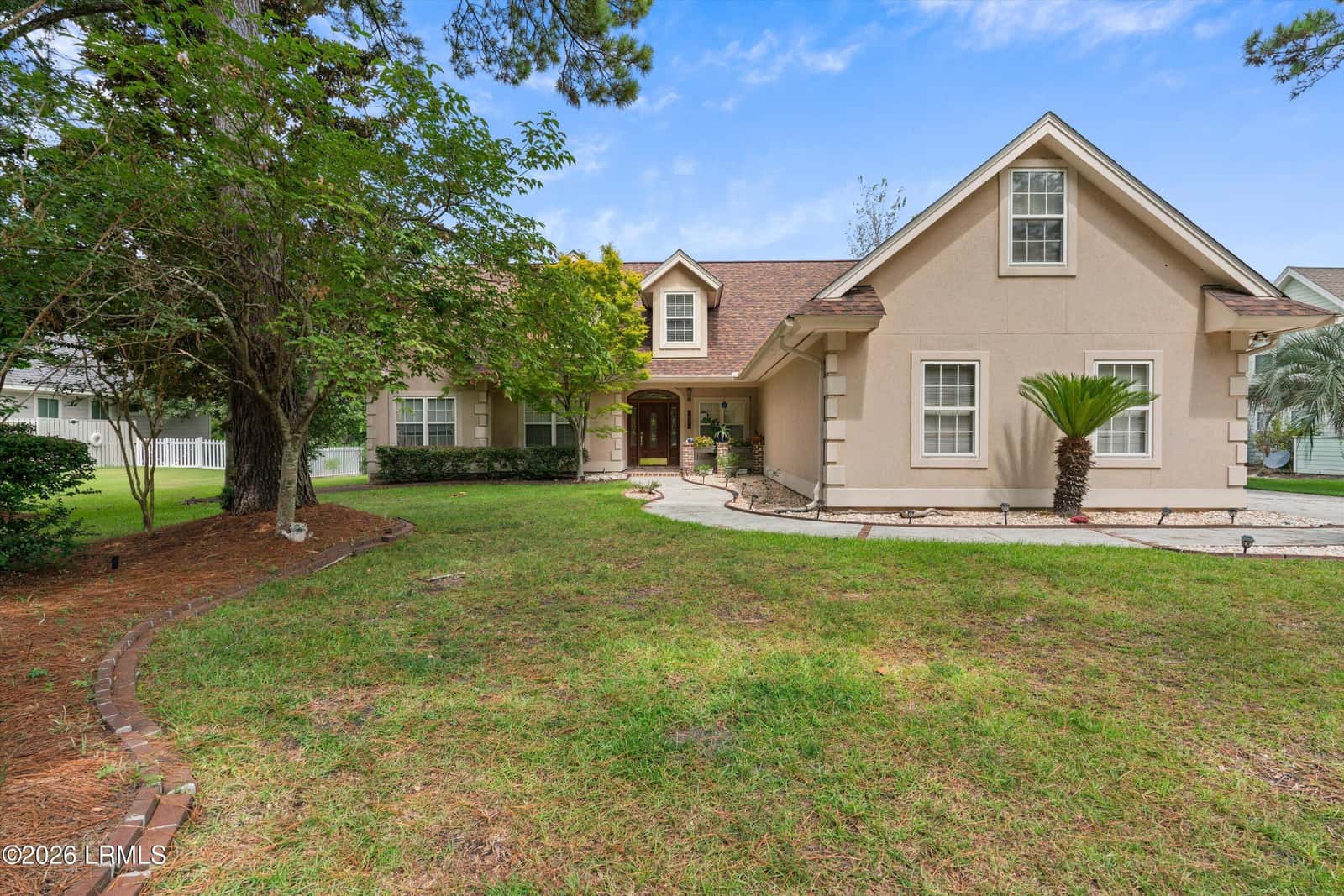 27 Ferebee Court, Bluffton, SC 29910 — photo 2 of 16