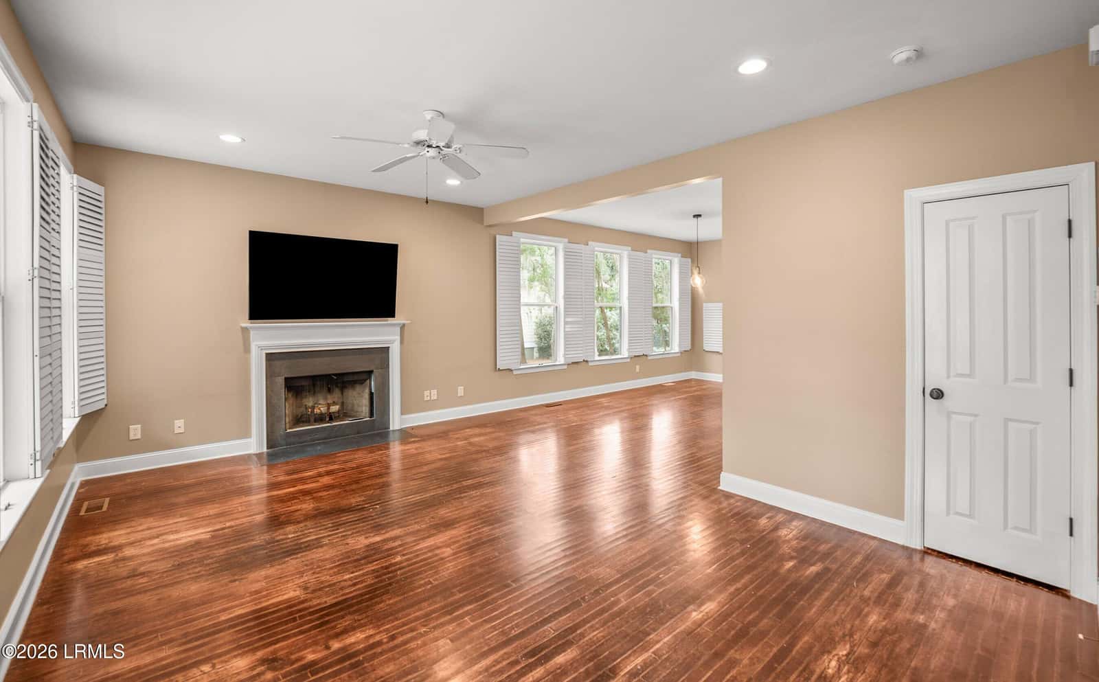 2677 Broad Street, Beaufort, SC 29902 — photo 8 of 55