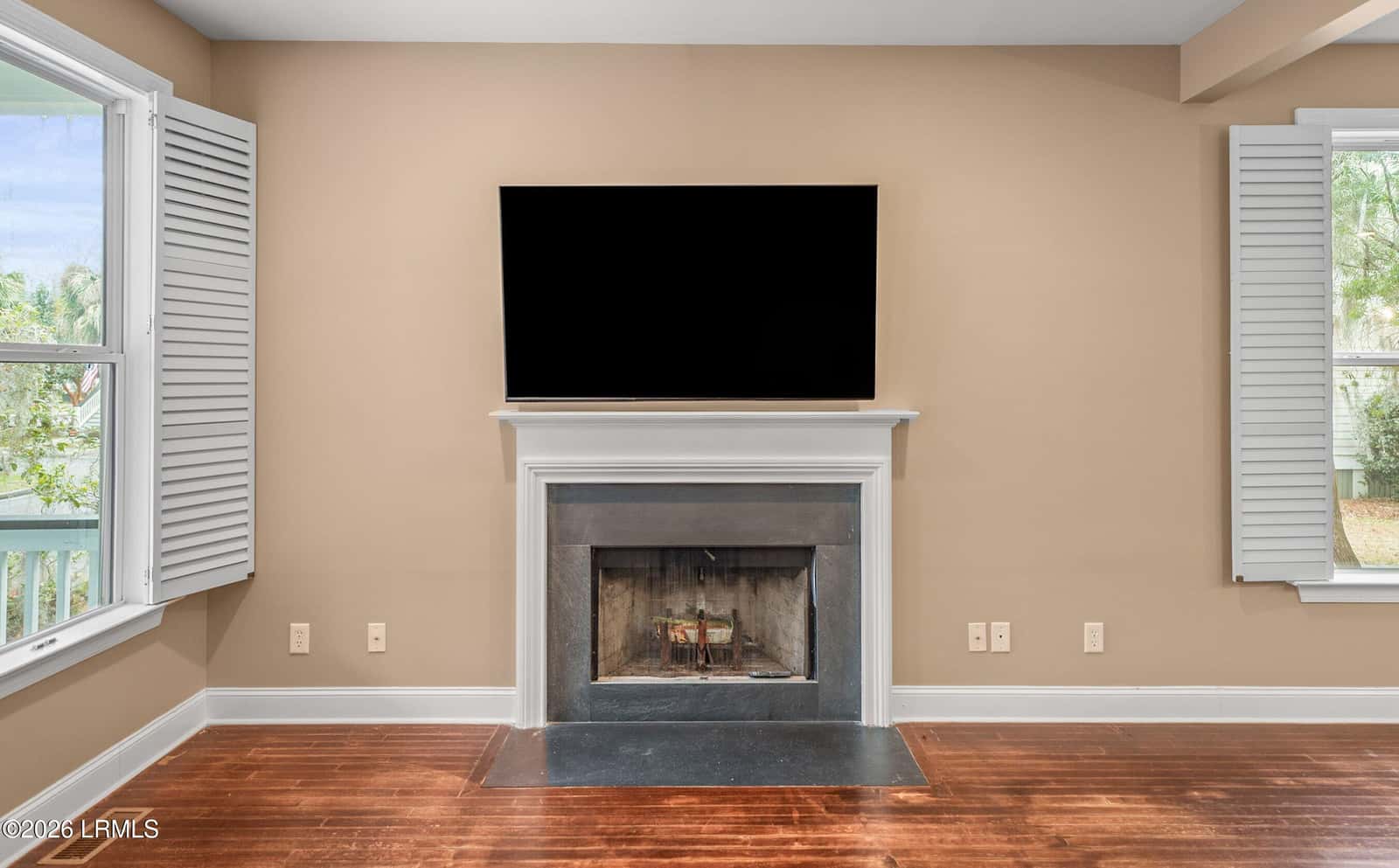 2677 Broad Street, Beaufort, SC 29902 — photo 10 of 55