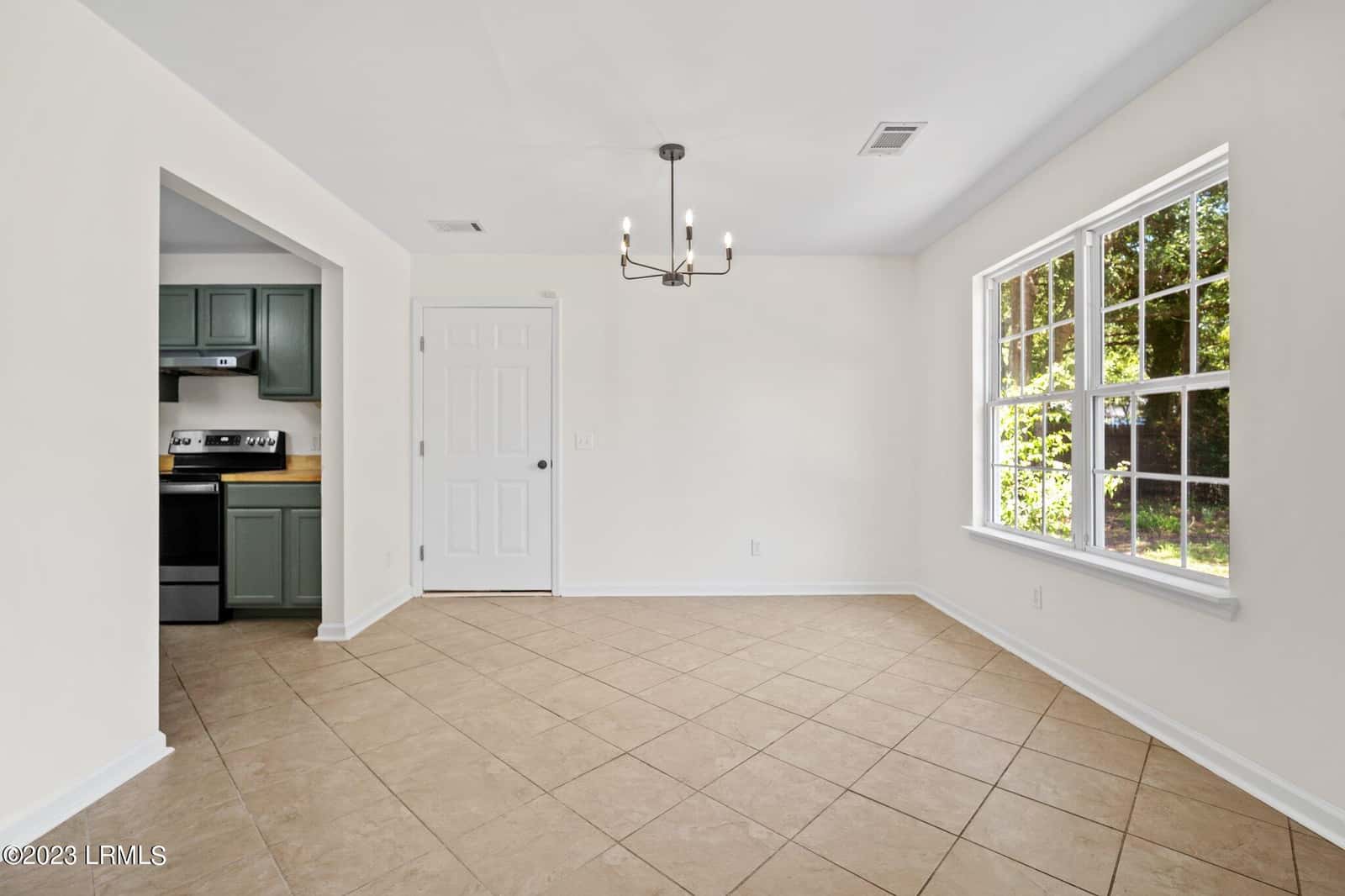 7 Grandiflora Lane, Beaufort, SC 29907 — photo 6 of 23