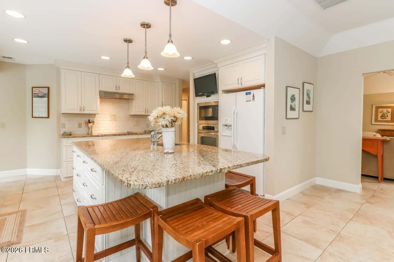 16 Sandhill Crane Road, Hilton Head Island, SC 29928 — photo 11 of 32