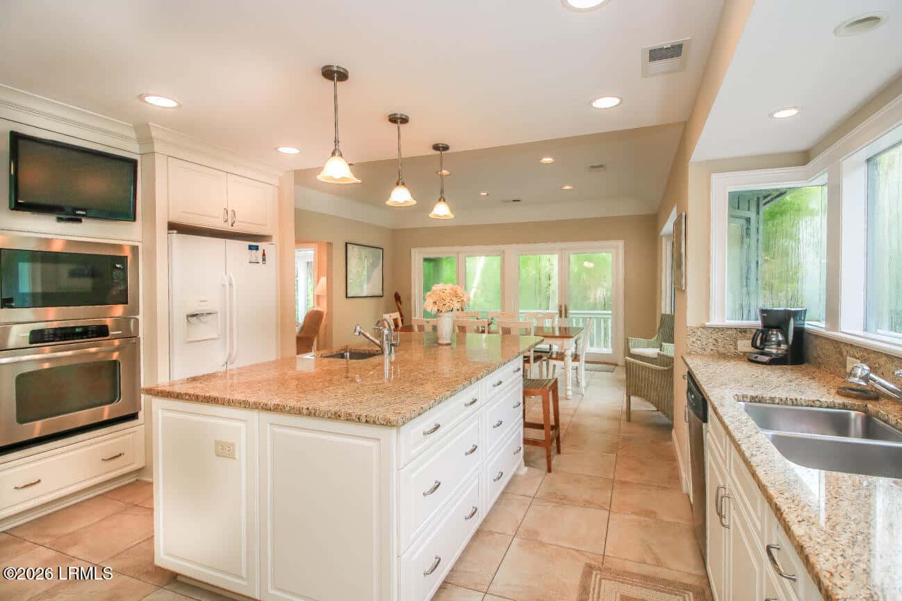 16 Sandhill Crane Road, Hilton Head Island, SC 29928 — photo 12 of 32