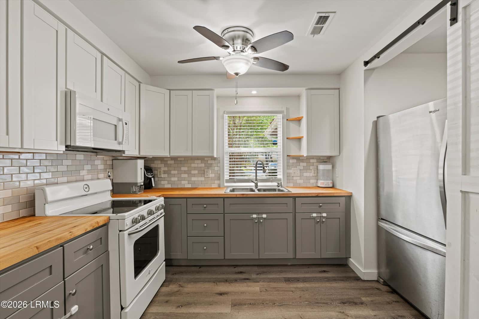 9 Chesterfield Lake Drive, Beaufort, SC 29906 — photo 8 of 25