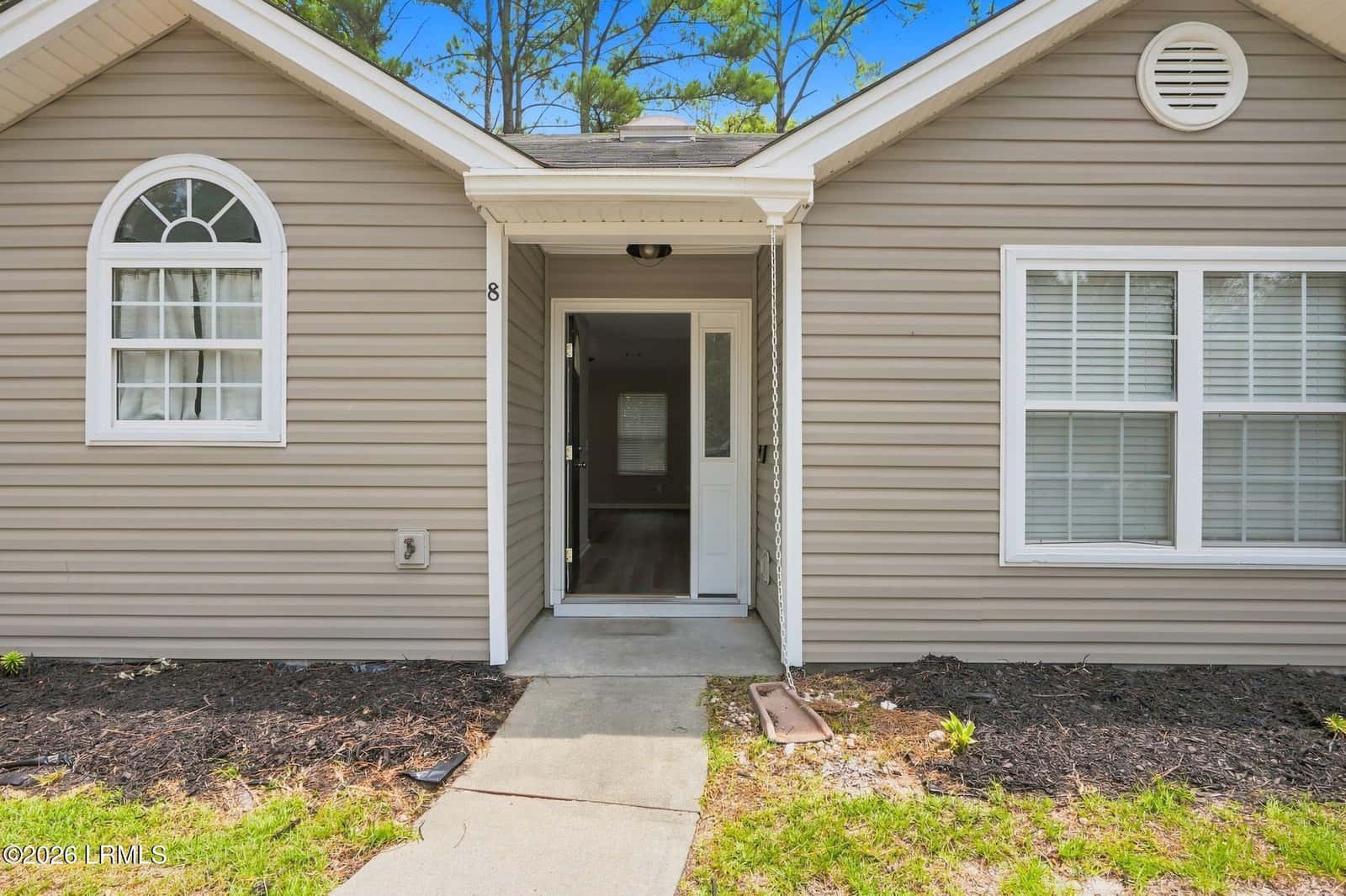 8 Star Magnolia Drive, Beaufort, SC 29907 — photo 3 of 31
