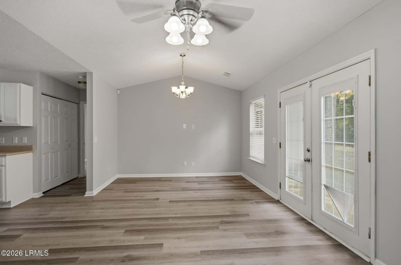 8 Star Magnolia Drive, Beaufort, SC 29907 — photo 6 of 31