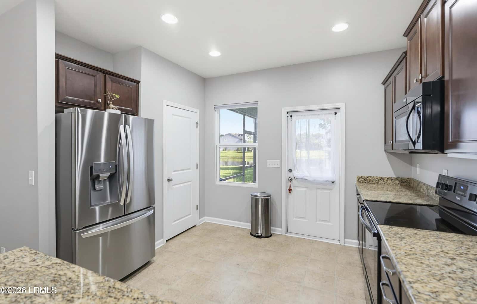 26 Catawba Way, Beaufort, SC 29906 — photo 7 of 37
