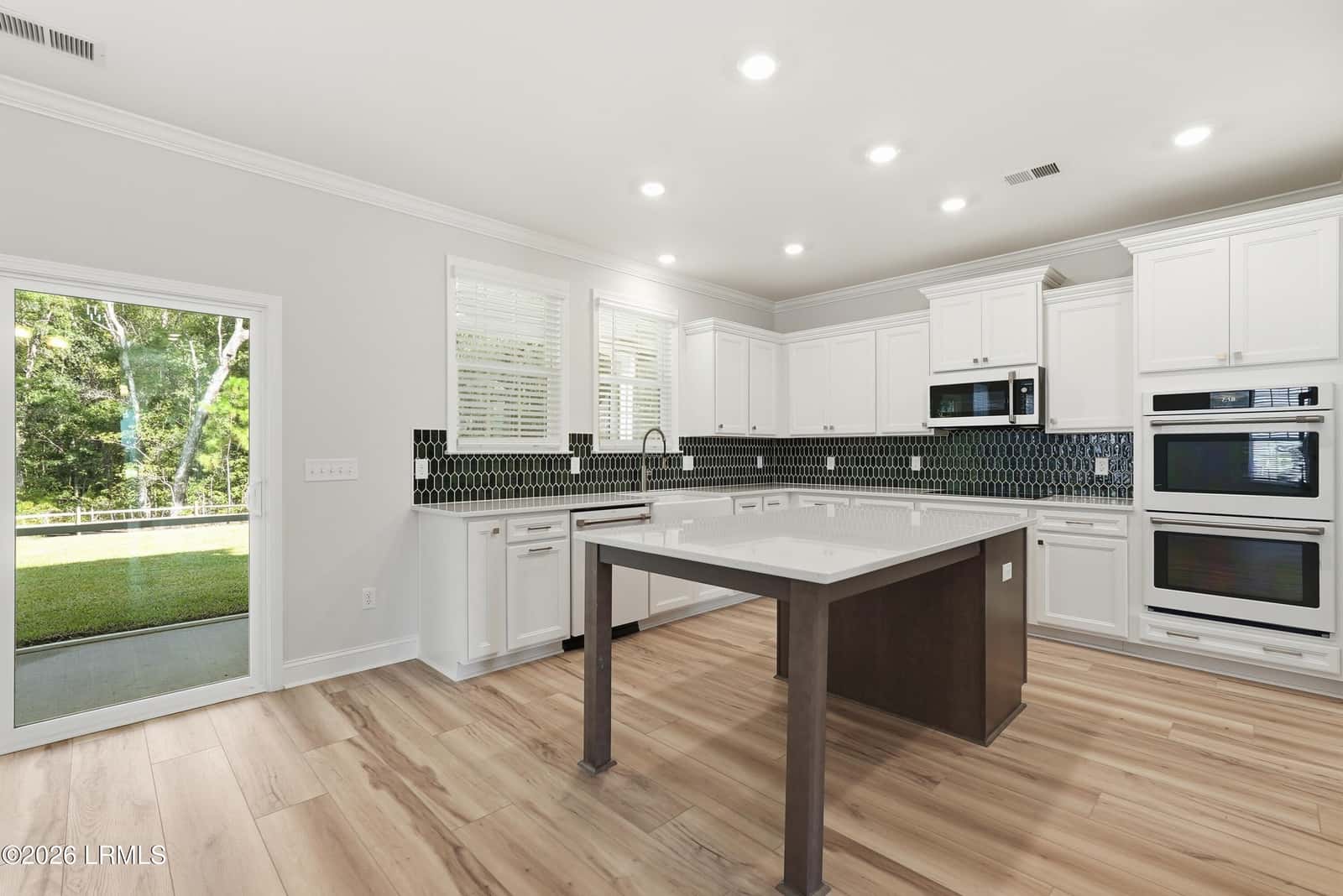 124 Thistle Lane, Beaufort, SC 29907 — photo 9 of 31