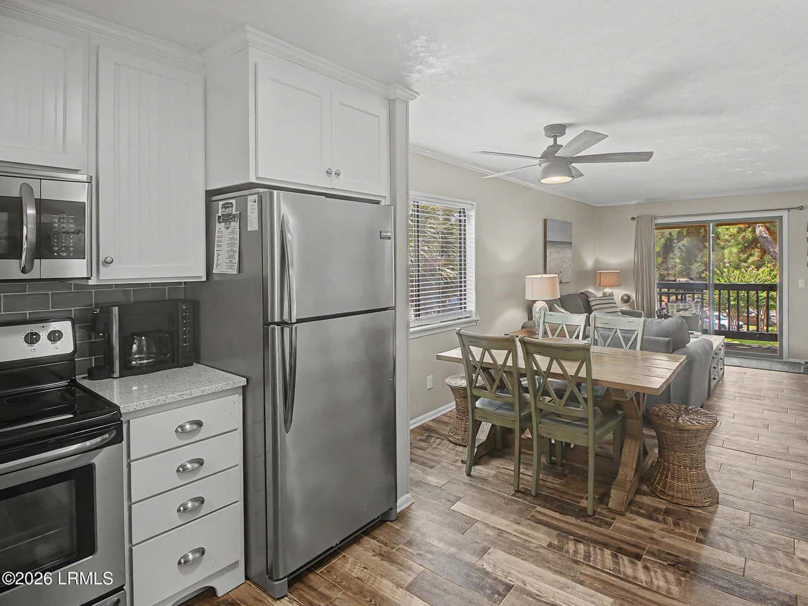 40 Folly Field Road D9, Hilton Head Island, SC 29928 — photo 6 of 54