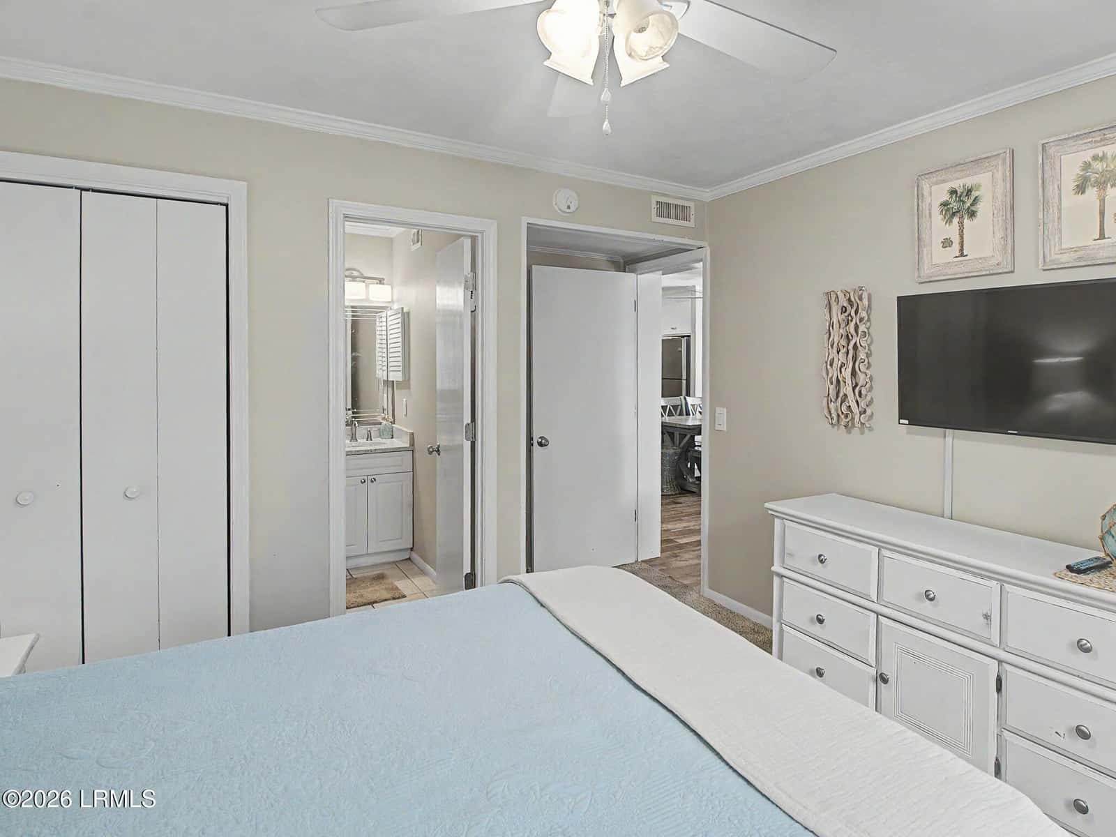 40 Folly Field Road D9, Hilton Head Island, SC 29928 — photo 24 of 54