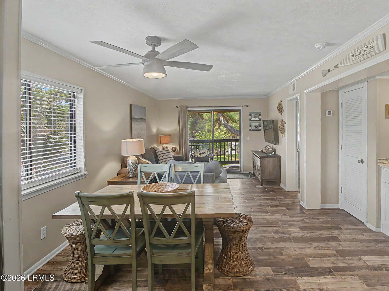 40 Folly Field Road D9, Hilton Head Island, SC 29928 — photo 12 of 54