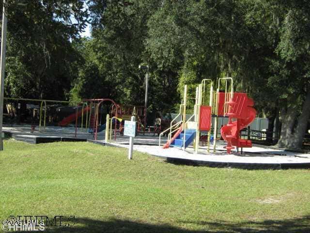 40 Folly Field Road D9, Hilton Head Island, SC 29928 — photo 50 of 54