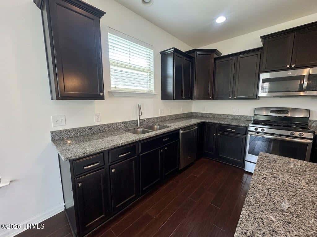 15 Beauregard Court, Beaufort, SC 29902 — photo 9 of 38