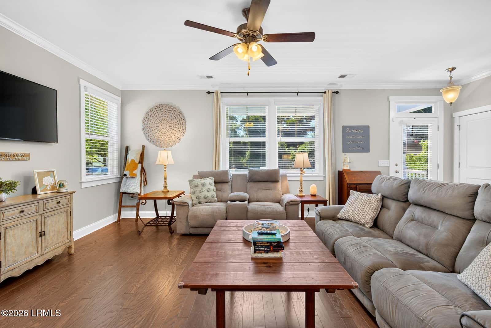 300 Coquinas, Beaufort, SC 29906 — photo 8 of 55