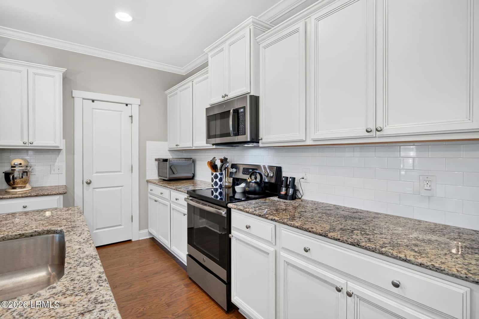 300 Coquinas, Beaufort, SC 29906 — photo 18 of 55