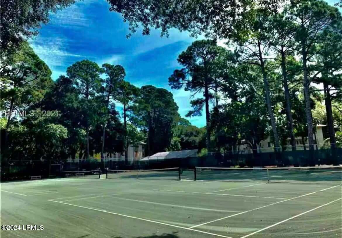 45 Folly Field Road 13e, Hilton Head Island, SC 29928 — photo 10 of 23