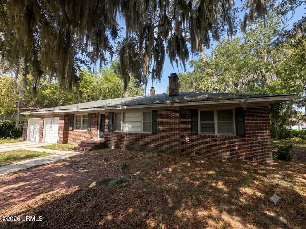 500 Pilot Street, Beaufort, SC 29902 — photo 3 of 32