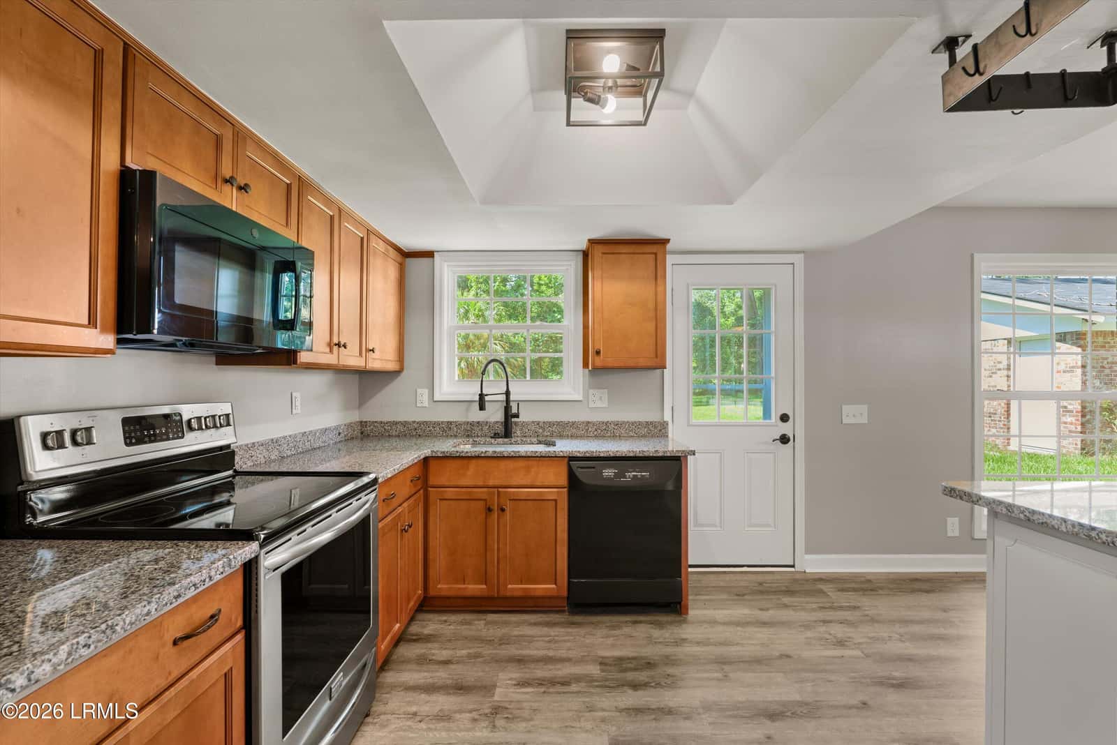 4027 Shell Point Road, Beaufort, SC 29906 — photo 13 of 44
