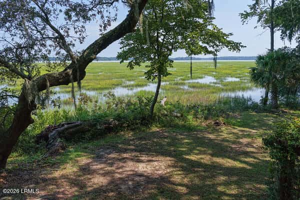 Beaufort, SC, 29902 — photo 6 of 49