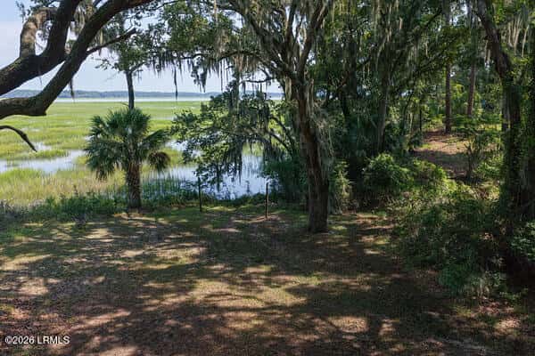 Beaufort, SC, 29902 — photo 7 of 49