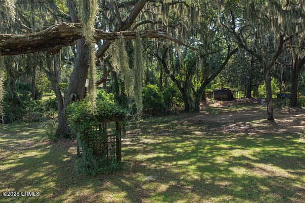 Beaufort, SC, 29902 — photo 10 of 49