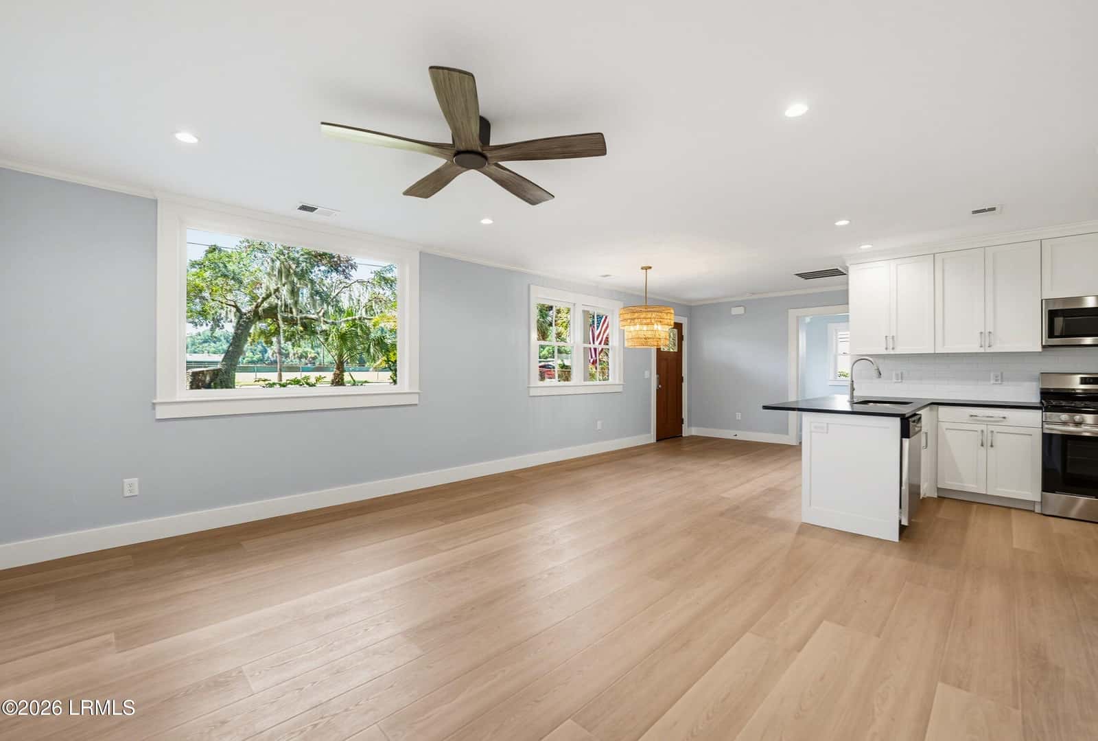 1307 Lafayette Street, Beaufort, SC 29902 — photo 5 of 55