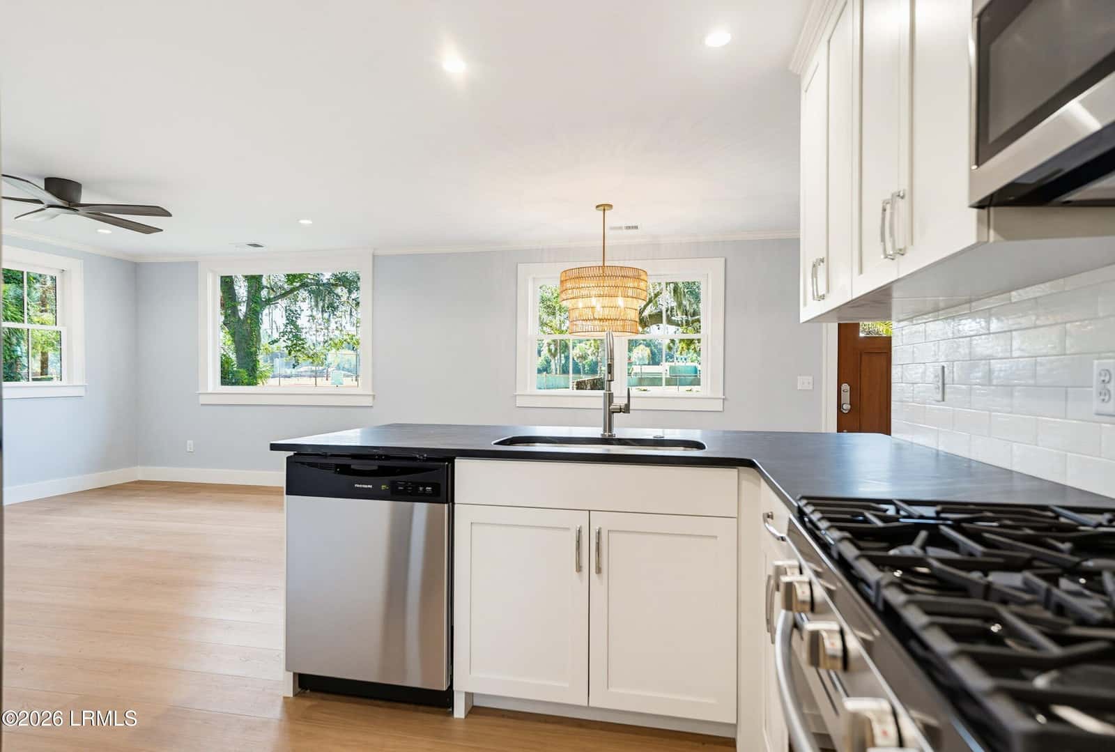 1307 Lafayette Street, Beaufort, SC 29902 — photo 10 of 55