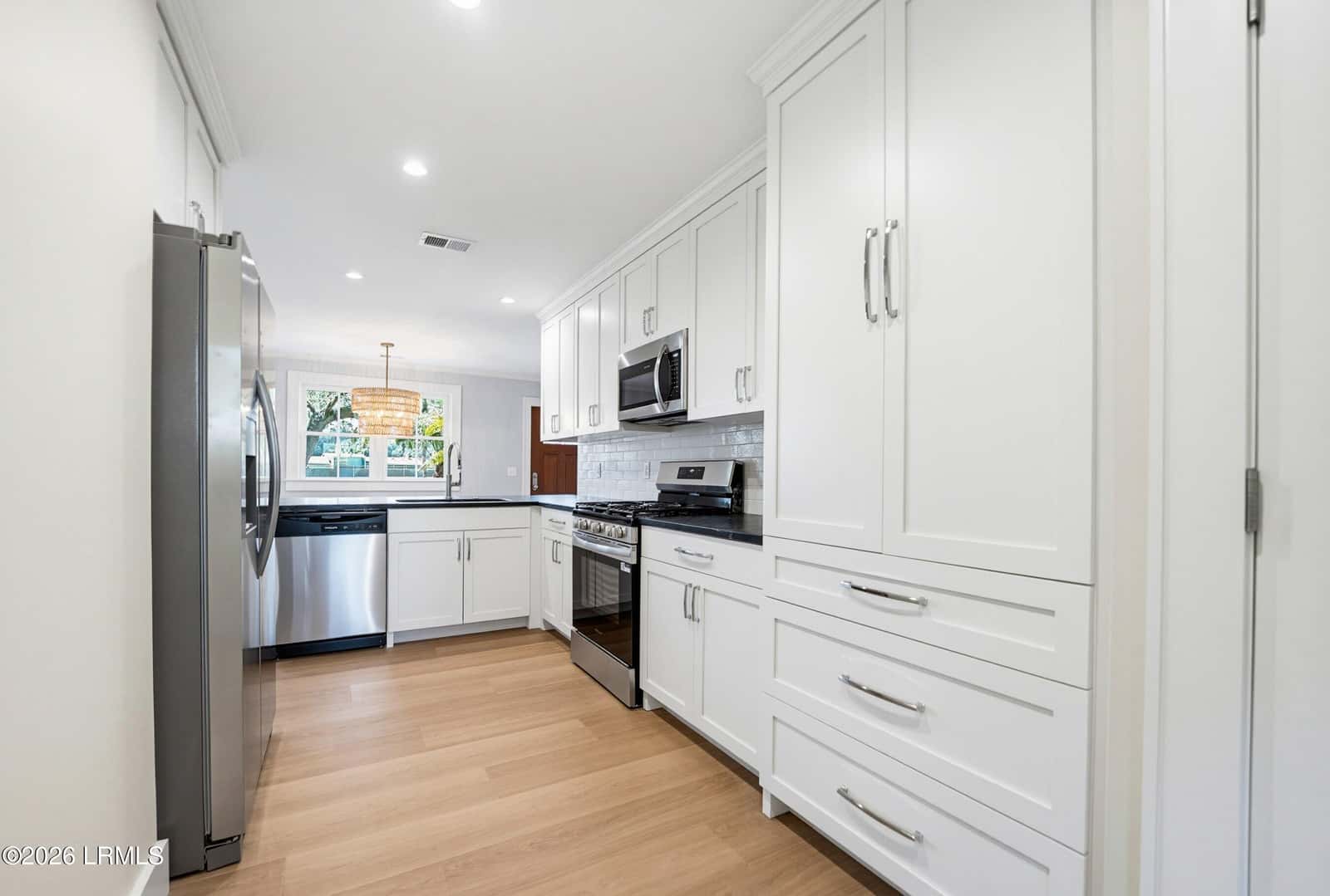1307 Lafayette Street, Beaufort, SC 29902 — photo 11 of 55