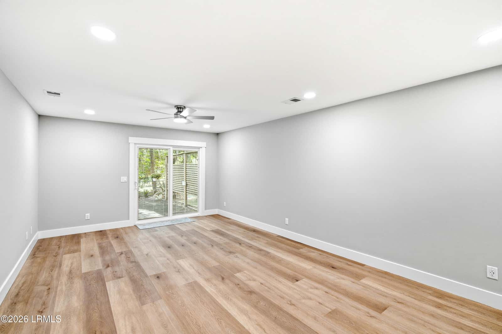 2304 Pine Court S 73, Beaufort, SC 29902 — photo 9 of 32