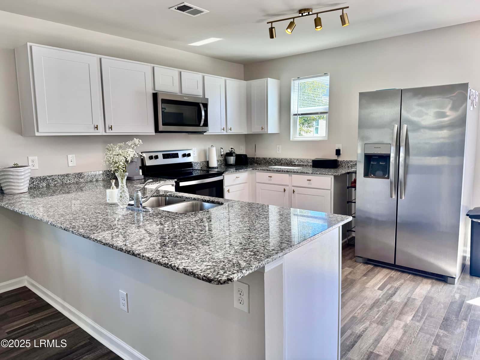 23 Island Breeze Lane, Beaufort, SC 29907 — photo 7 of 25