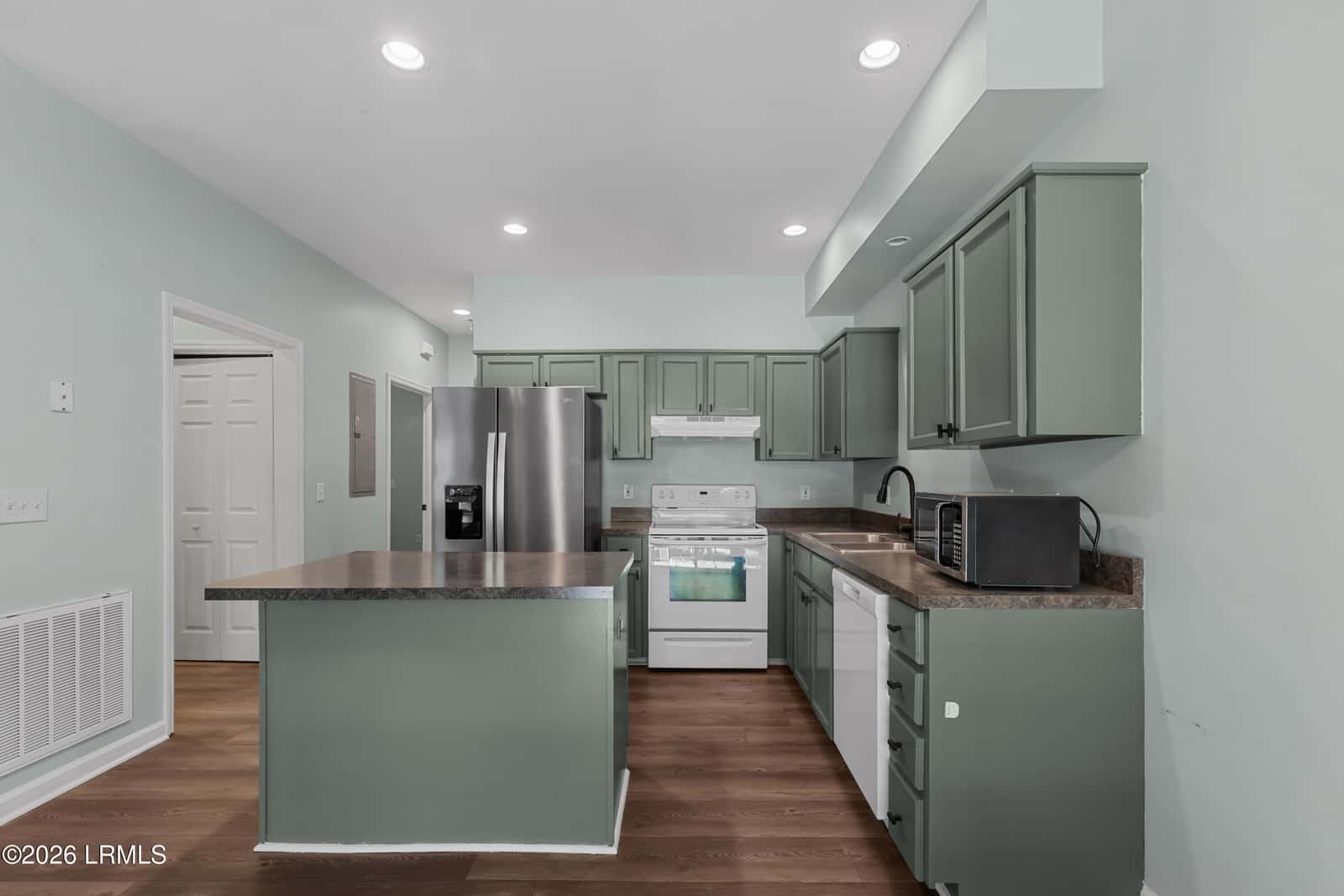 2618 Holmes Drive A, Beaufort, SC 29902 — photo 12 of 25
