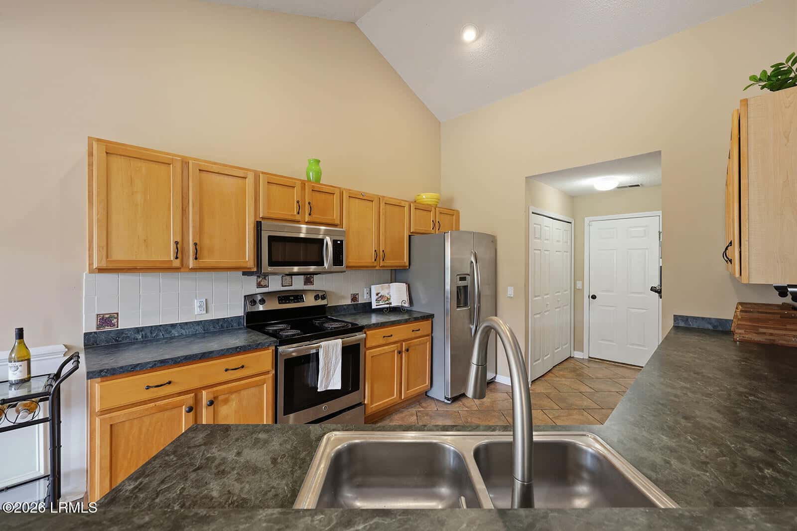 1 Lake Linden Court, Bluffton, SC 29910 — photo 10 of 28
