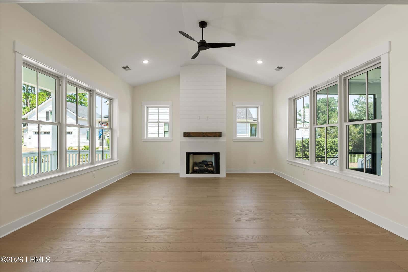 2 The Horseshoe, Beaufort, SC 29907 — photo 12 of 49